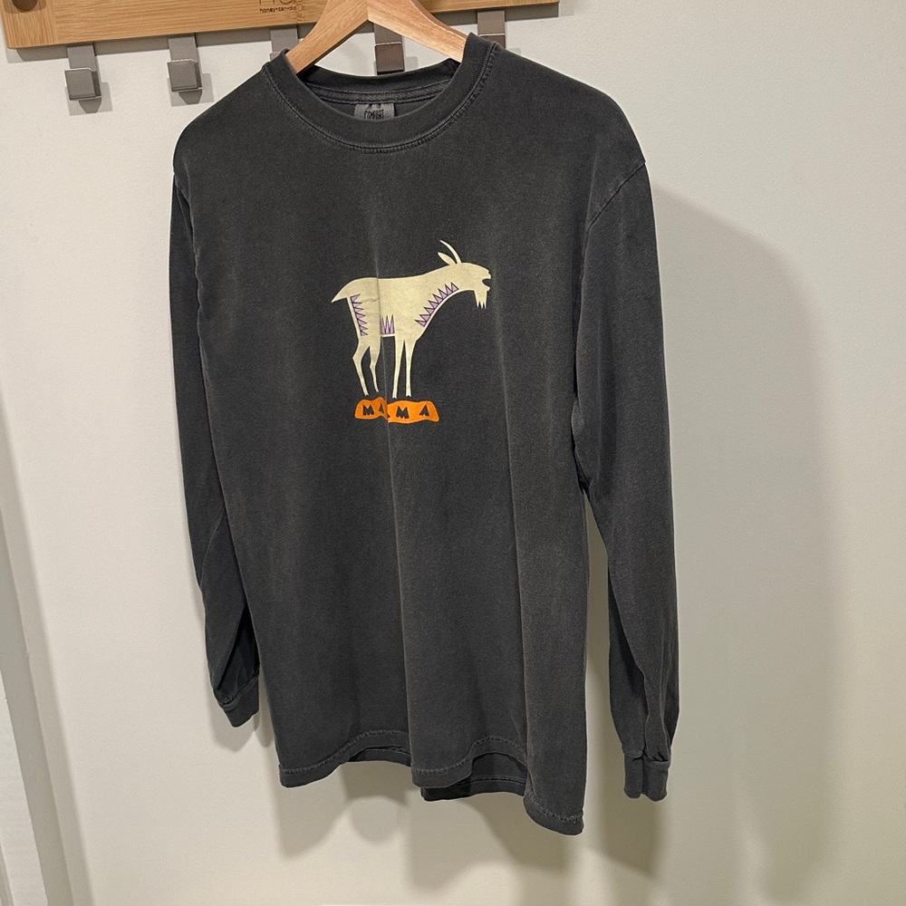 Mazama store goat long sleeve t-shirt